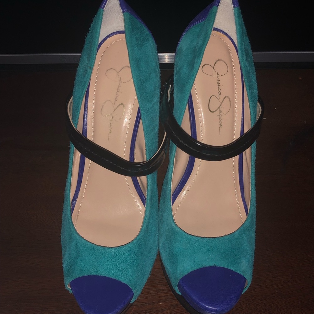 Jessica Simpson heels